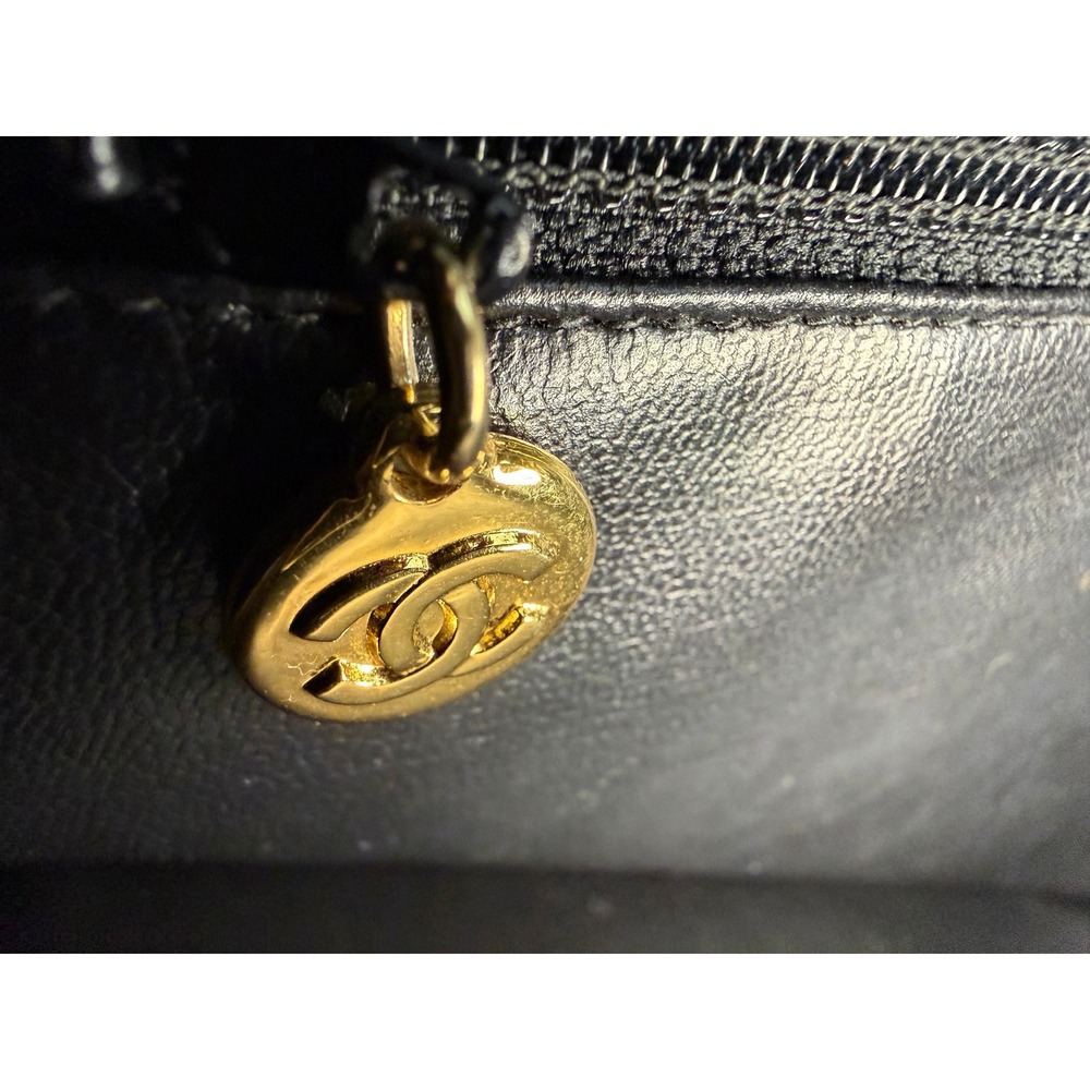 CHANEL Vintage Black Caviar Leather CC Shoulder Tote Bag Gold Hardware - Picture 13 of 15